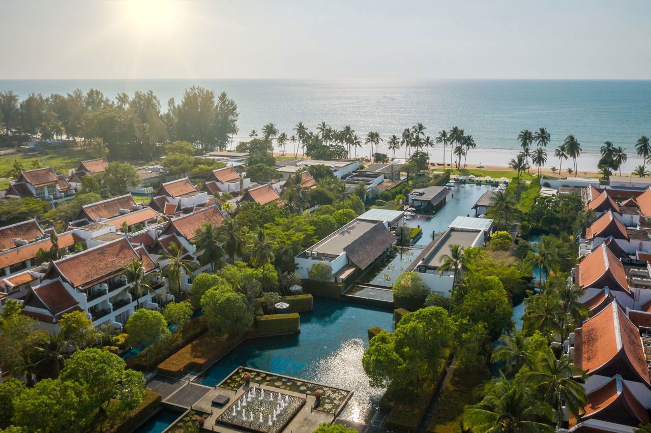 Emerald Beach Resort Spa 4 као лак. Эмеральд као лак. Pullman Khao Lak Resort & Spa 5*. JW Marriott Khao Lak Resort Spa 5.